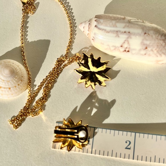 Vintage Poinsetta Necklace and Earring Set - Picture 6 of 7